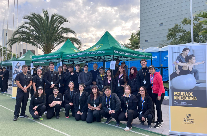 U. Mayor brinda apoyo kinesiológico en masiva corrida por Aniversario de Carabineros 