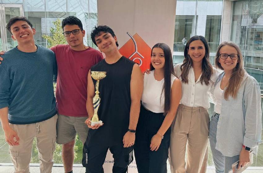 Equipo de estudiantes U. Mayor ganó el primer lugar en las Olimpiadas Odontológicas 2024