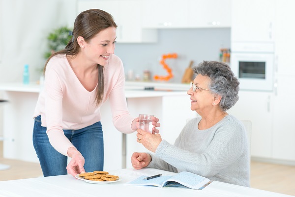 SALUD//Experto en Neuropsicología entrega consejos para el cuidado de personas mayores con demencias durante la crisis sanitaria