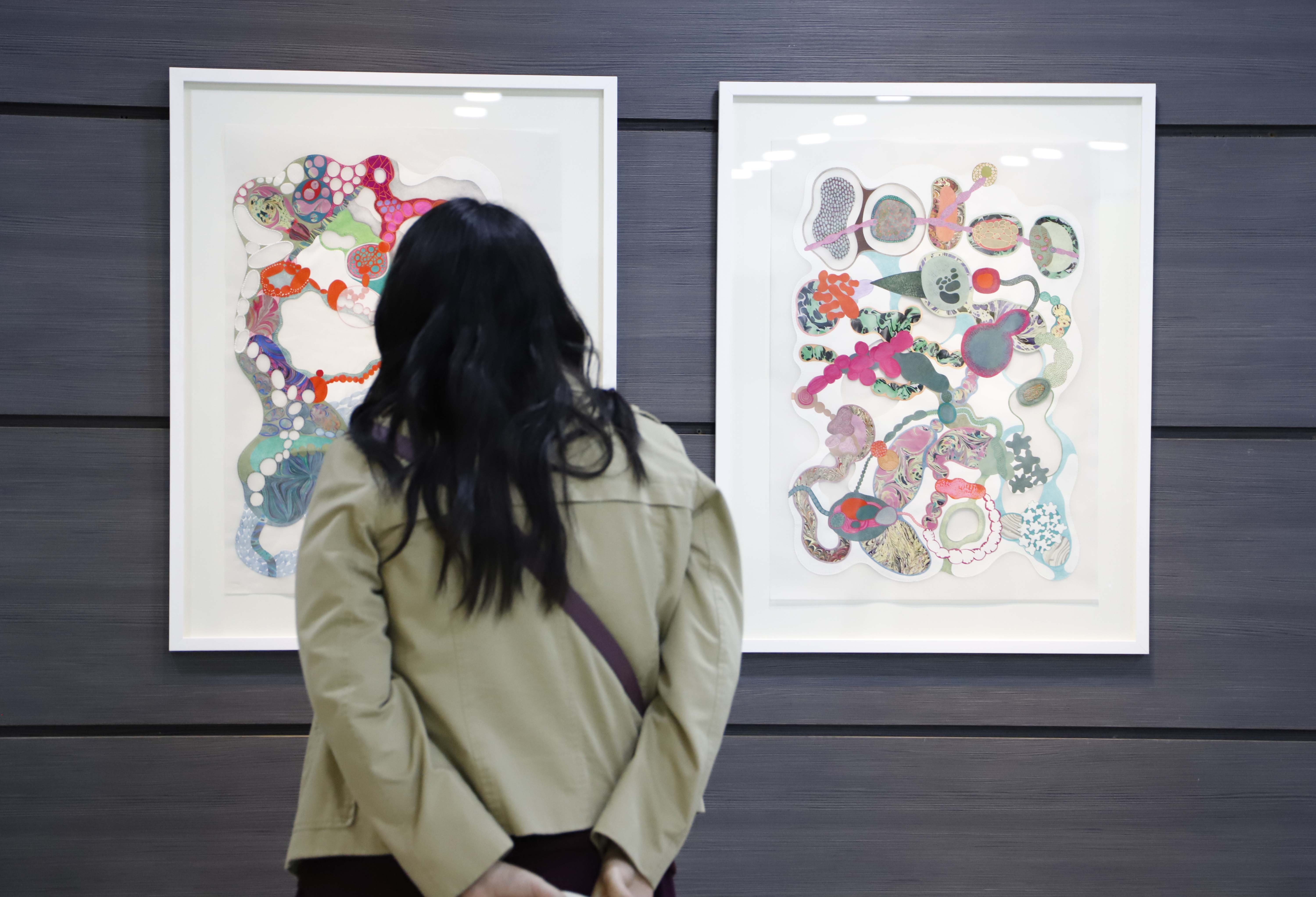 CULTURA//Paula Dünner inauguró “Híbridos” en la Sala de Arte de la Universidad Mayor