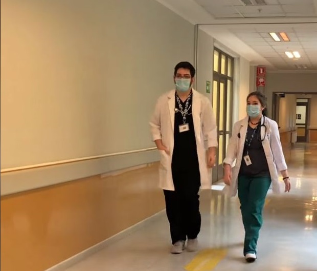 SERVICIO//Estudiantes de Medicina de la U. Mayor son voluntarios en Hospital de Pitrufquén