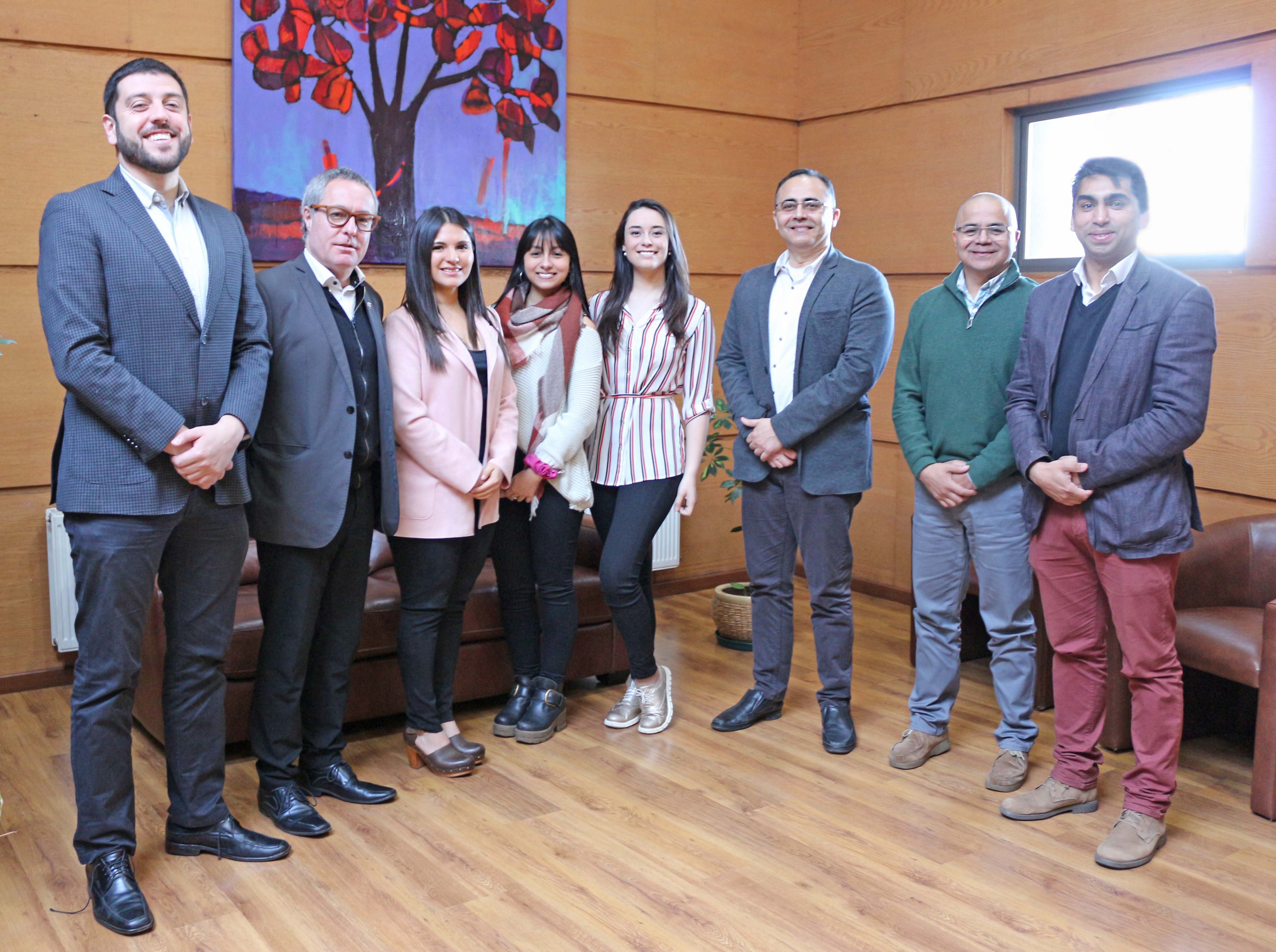 SALUD//Estudiantes U. Mayor obtienen el primer lugar en VIII Jornadas Científicas