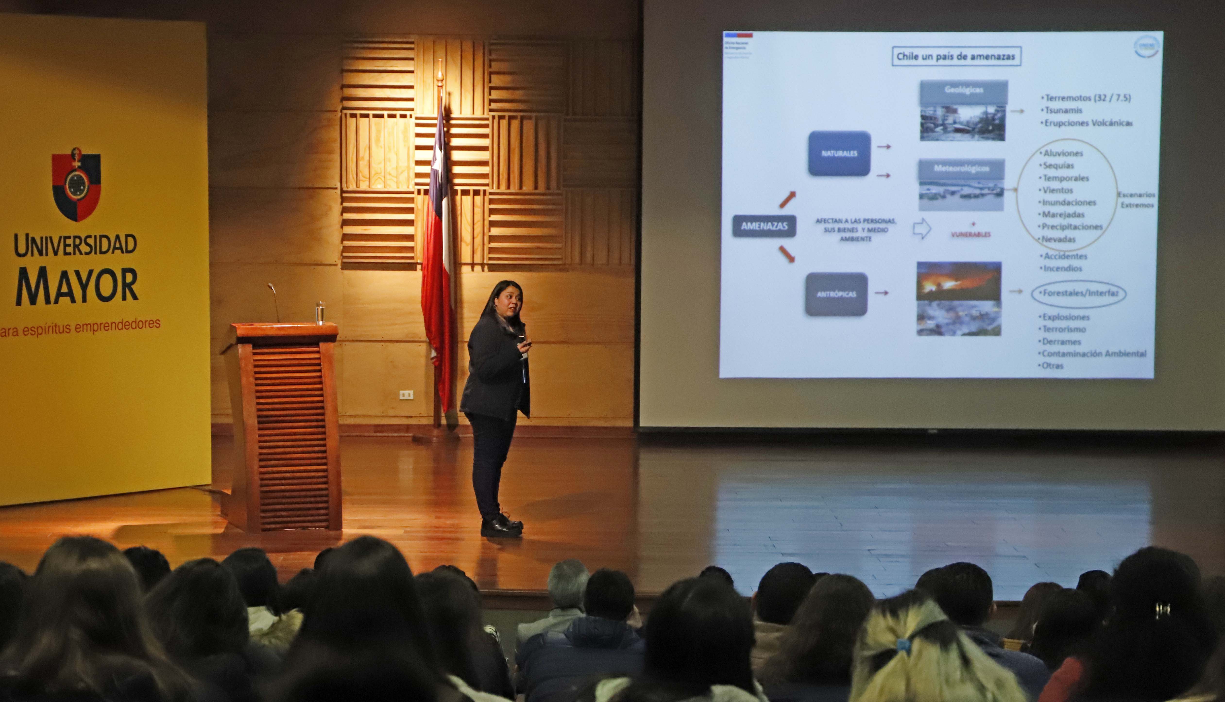 PREVENCIÓN//Realizan Primera Jornada de Emergencias Veterinarias de La Araucanía en la Universidad Mayor