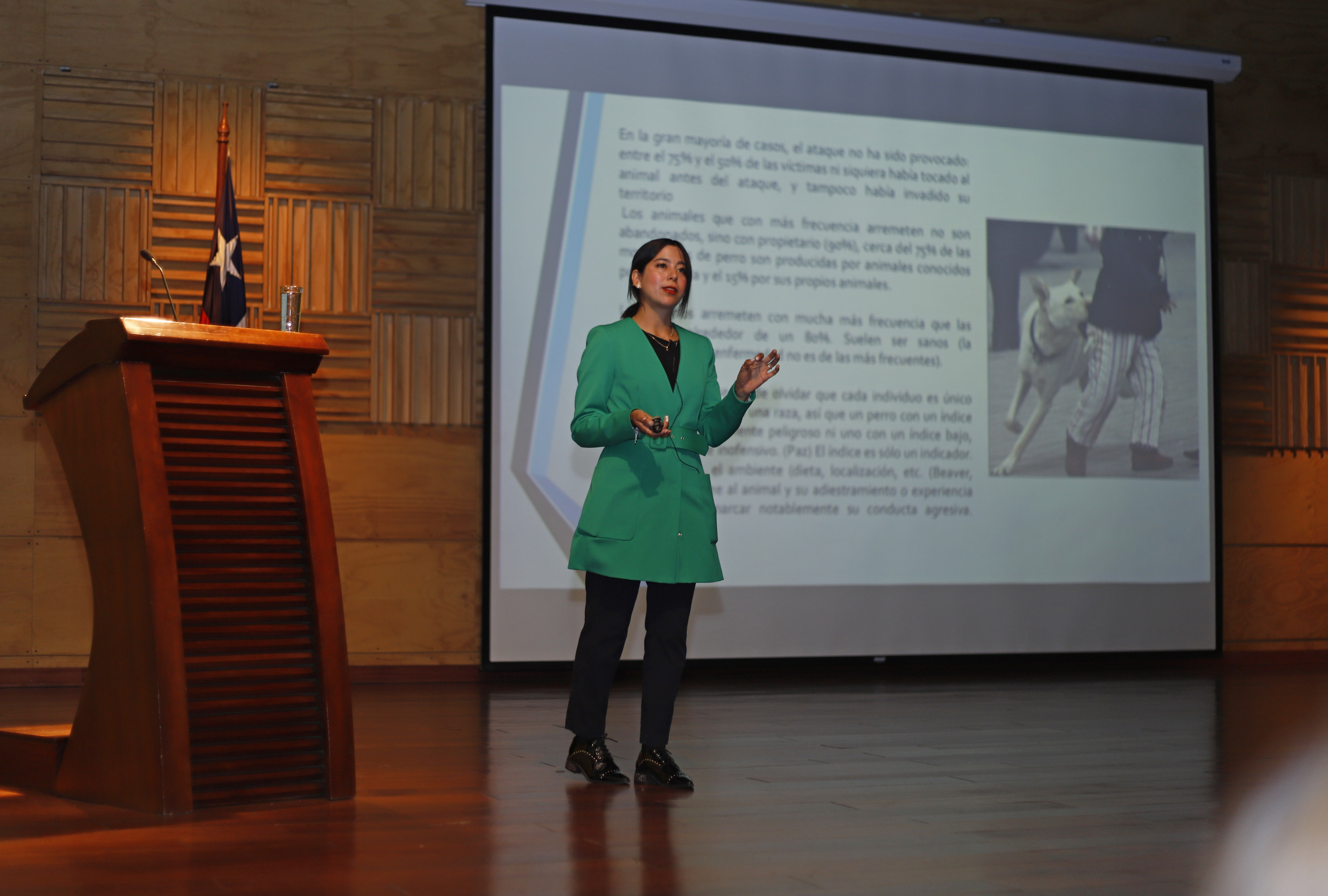 BIENESTAR//Jornada de Etología Clínica reunió a médicos veterinarios y estudiantes de Ñuble a Los Ríos en la Sede Temuco