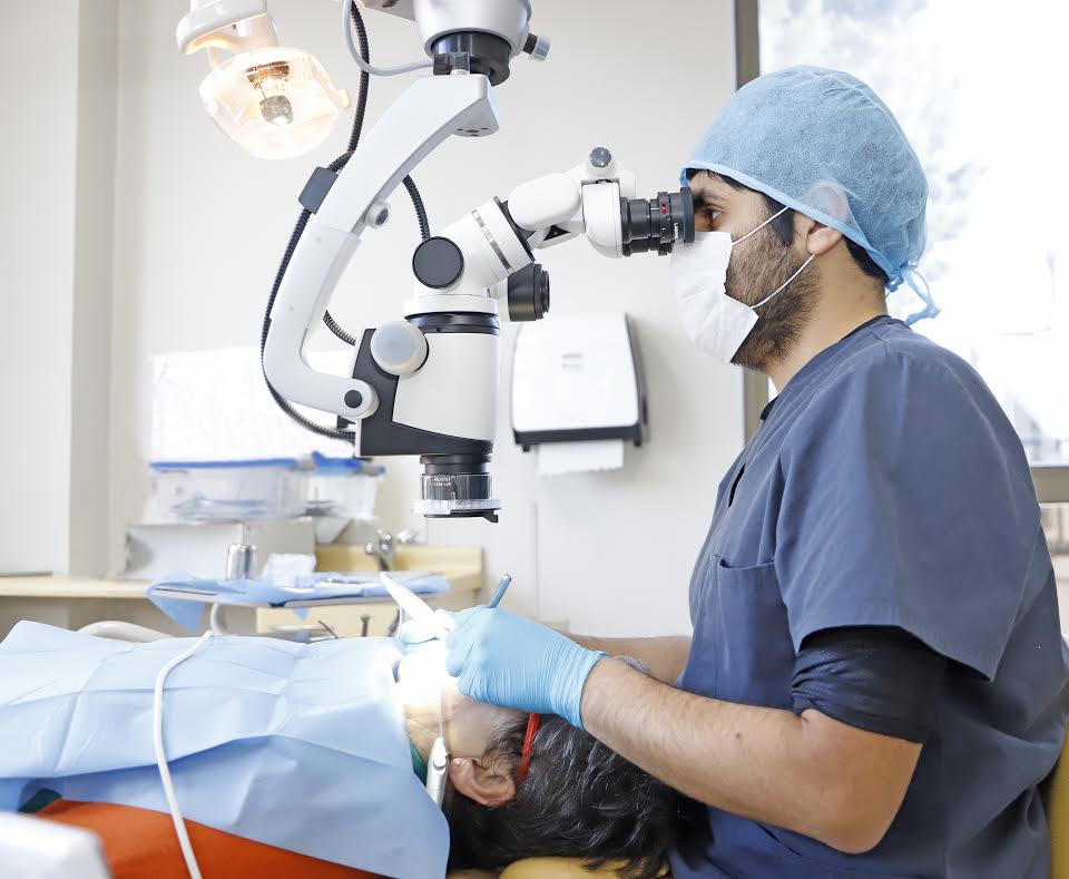 SALUD//Universidad Mayor suma microscopios de última tecnología a Clínica Odontológica de la Sede Temuco