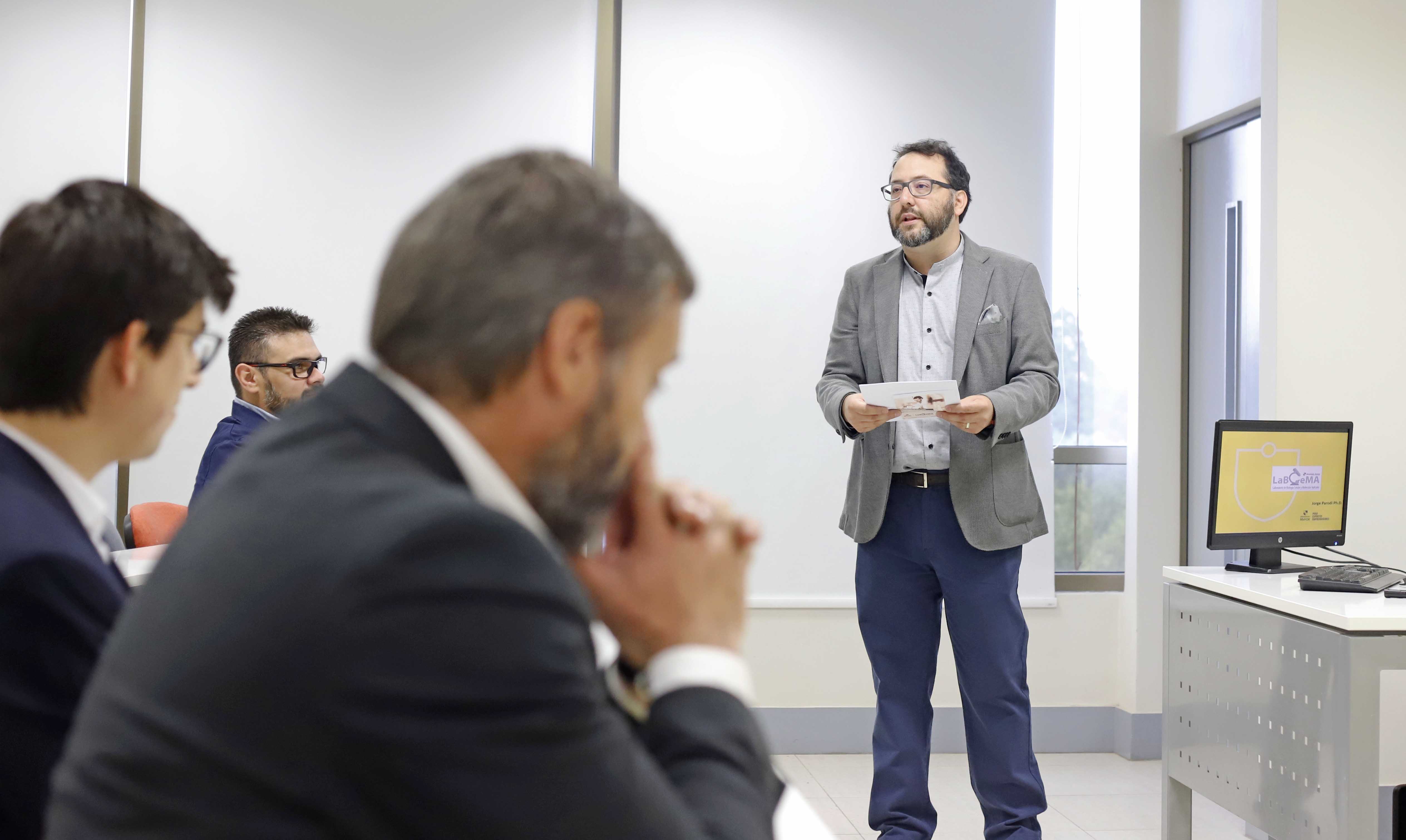 INVESTIGACIÓN//Universidad Mayor inaugura su nuevo Laboratorio de Biología Celular y Molecular Aplicada