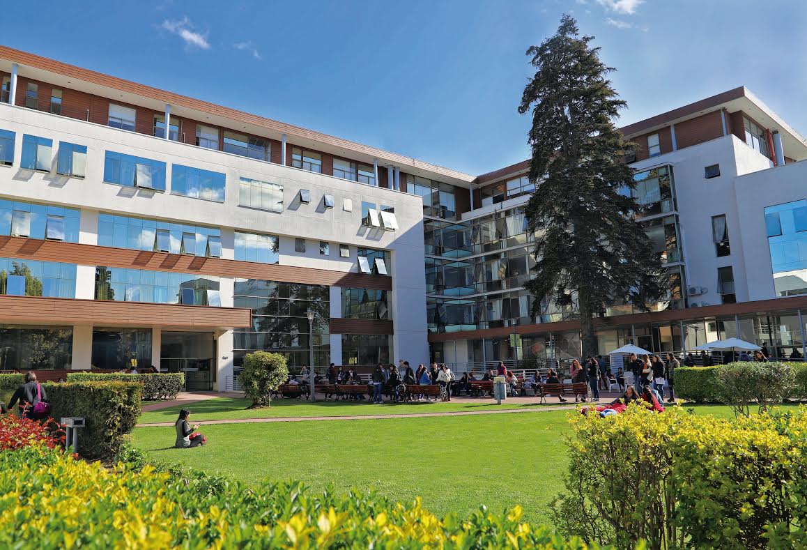 EVALUACIÓN//Las acreditaciones que aseguran la calidad de la Universidad Mayor