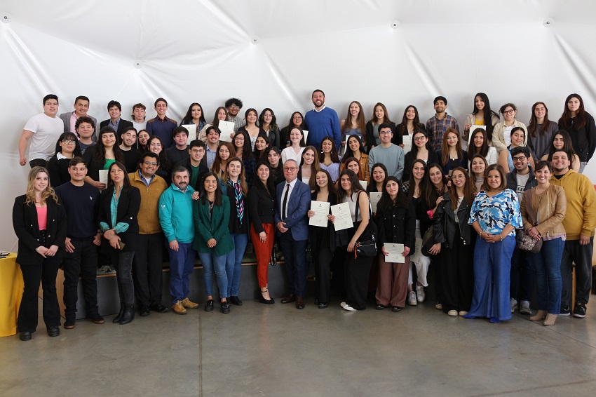 DGE reconoció trabajo voluntario de estudiantes de Temuco en Operativos CEIS 2023