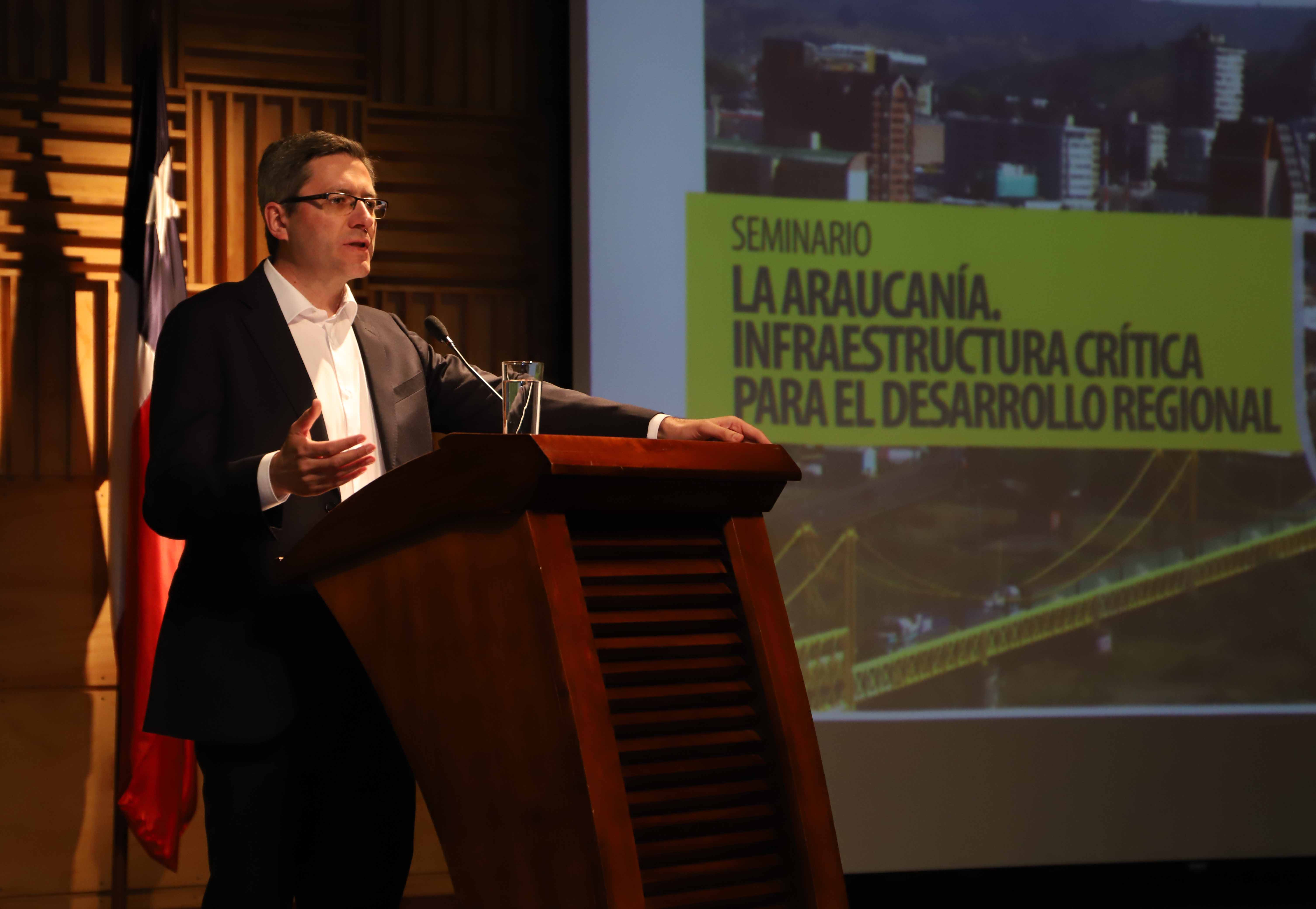 CONSTRUCCIÓN//Seminario abordó la infraestructura crítica para el desarrollo de La Araucanía