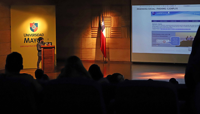 INFORMÁTICA//Con éxito realizaron seminario sobre ciberseguridad en la U. Mayor Sede Temuco
