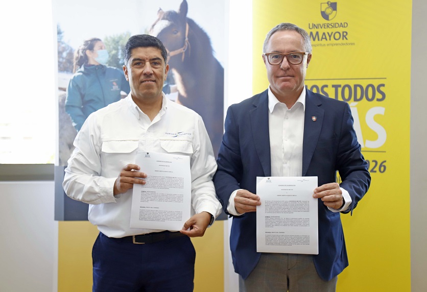 Firman convenio de colaboración entre Universidad Mayor y Hendrix Genetics