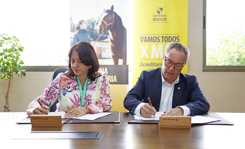 U. Mayor y Servicio Agrícola y Ganadero de La Araucanía firman convenio