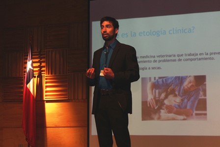 MEDICINA VETERINARIA// Congreso sobre etología clínica congregó a veterinarios titulados y estudiantes