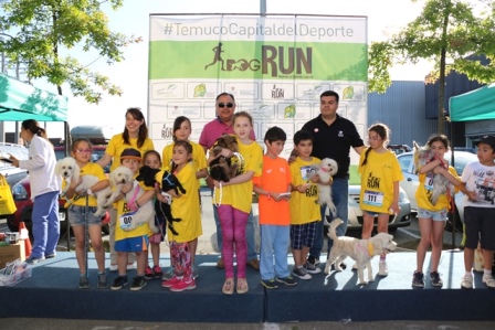 COMUNIDAD// Dog Run 2017 convocó a 300 personas con sus mascotas que corrieron por la Teletón