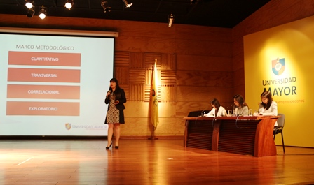 SALUD// Alumnos de Enfermería expusieron sus anteproyectos de tesis en Jornadas de Investigación.