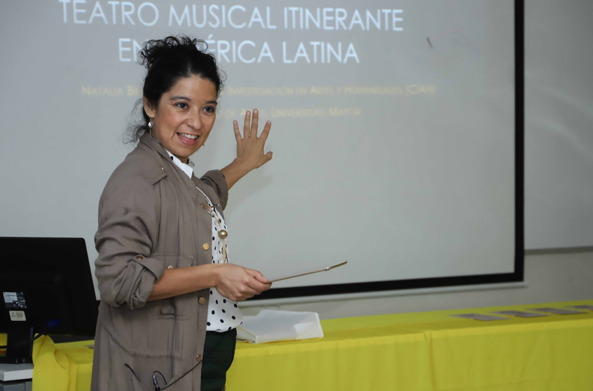 INVESTIGACIÓN//Musicóloga de la Universidad Mayor fue protagonista de La Ruta del Pensamiento