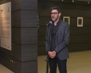 SALA DE ARTE//Obras hechas en base a plástico de desecho se exponen en Sala de Arte U. Mayor
