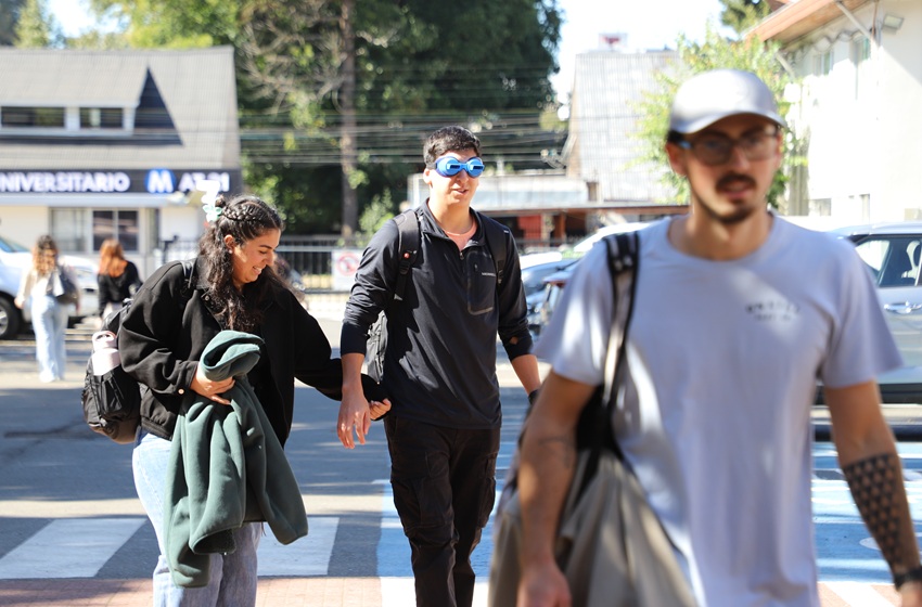 Estudiantes promovieron la concienciación sobre el autismo en la sede Temuco