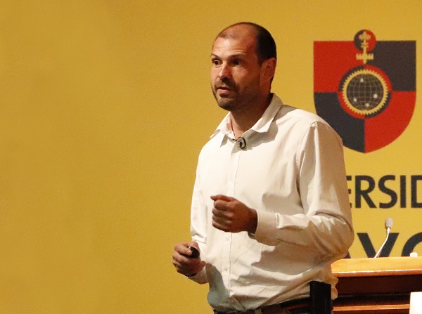 EMPRENDIMIENTO//Ingeniería Comercial inició ciclo de charlas “Aterriza tus sueños”
