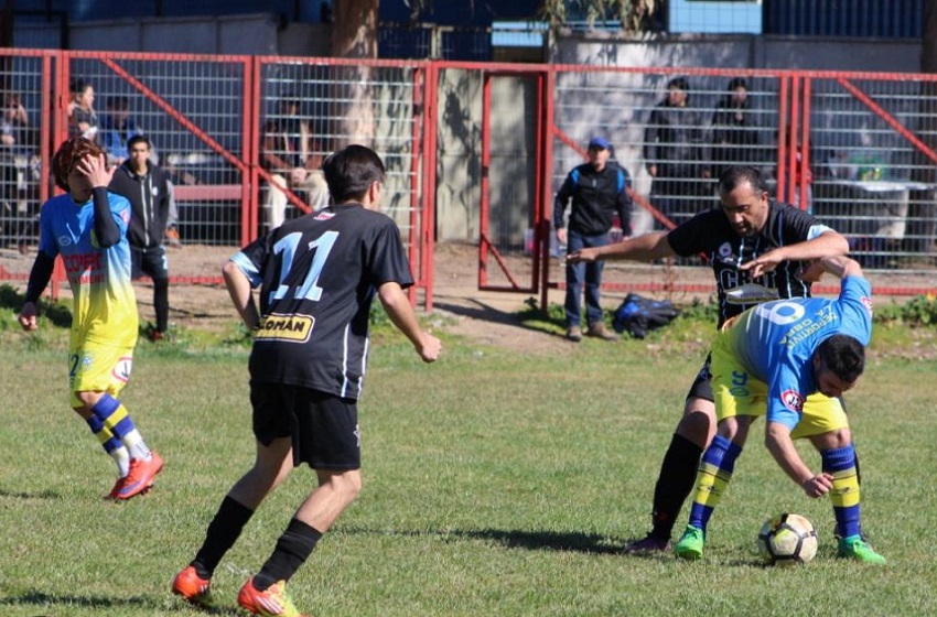 Dirigentes y encargados de serie del fútbol amateur se capacitaron en reanimación cardiopulmonar
