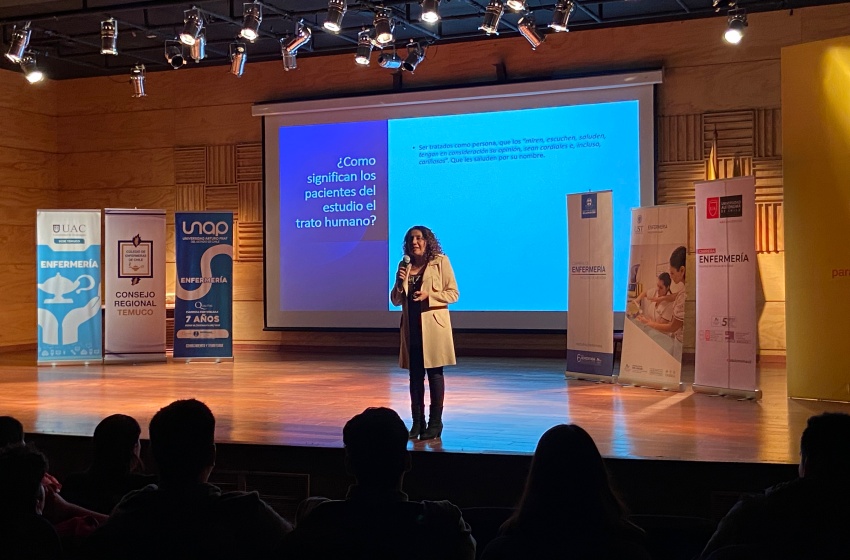 Enfermeras de La Araucanía reflexionaron sobre estrategias de humanización en salud