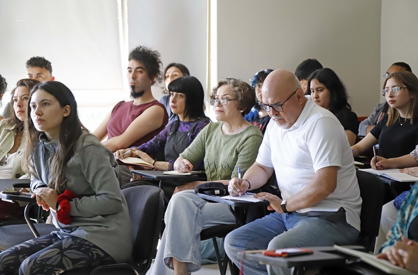 Artistas de La Araucanía participaron en seminario para la gestión de proyectos