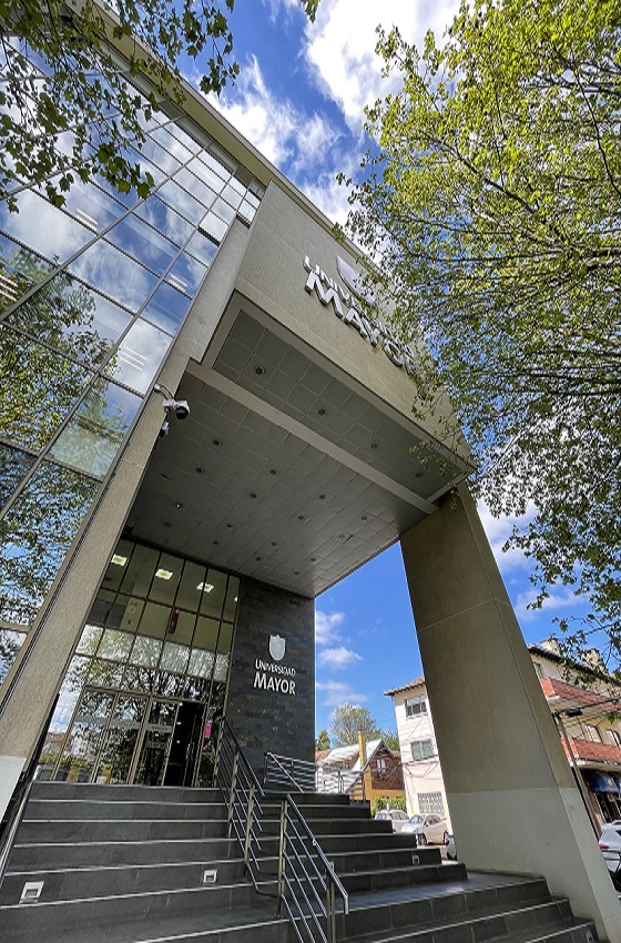 U. Mayor se ubica cuarta entre las privadas y top 19 en el Ranking de Desempeño que califica a las universidades chilenas