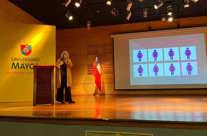 Expertos abordaron cáncer ginecológico en exitosa jornada regional en la sede Temuco