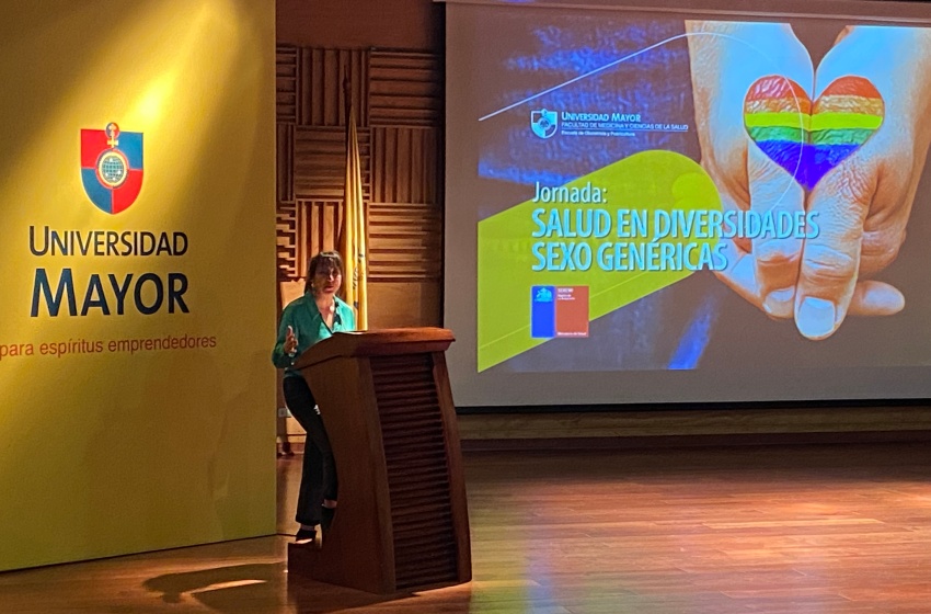 Jornada abordó “Salud en diversidades sexo genéricas” en la Universidad Mayor