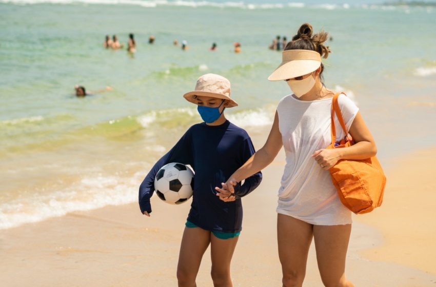 Especialista entrega consejos para evitar contagios por Covid-19 en estas vacaciones