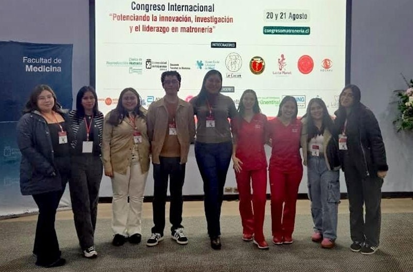 Carrera de Obstetricia y Puericultura participó en Congreso Internacional de Matronería