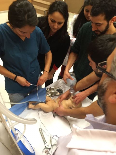 SALUD//Docentes de Obstetricia y Puericultura capacitaron a profesionales de Hospital de Lautaro