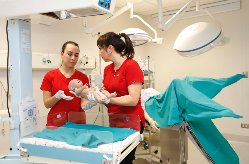 Obstetricia y Puericultura obtiene una nueva certificación y se adjudica 6 años