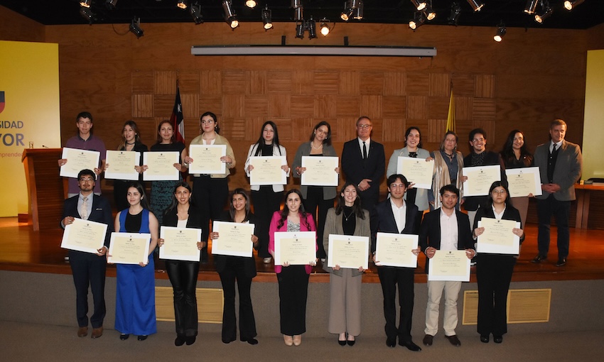 Destacan a estudiantes en Ceremonia de Reconocimiento al Rendimiento Académico