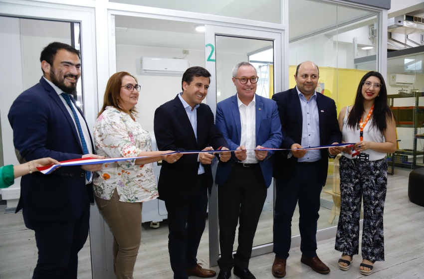 Universidad Mayor y Municipalidad de Temuco inauguran el primer centro municipal de prototipado de La Araucanía