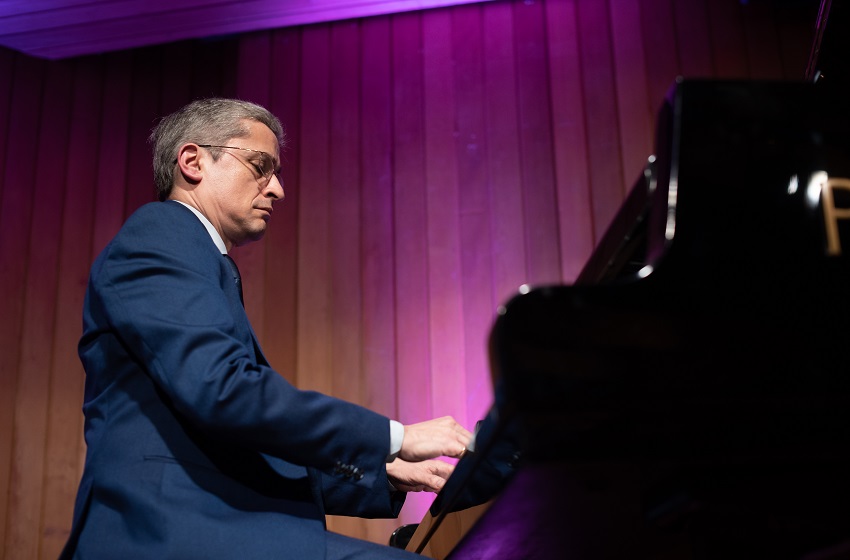Piano y voz se unen en concierto gratuito en la Universidad Mayor sede Temuco
