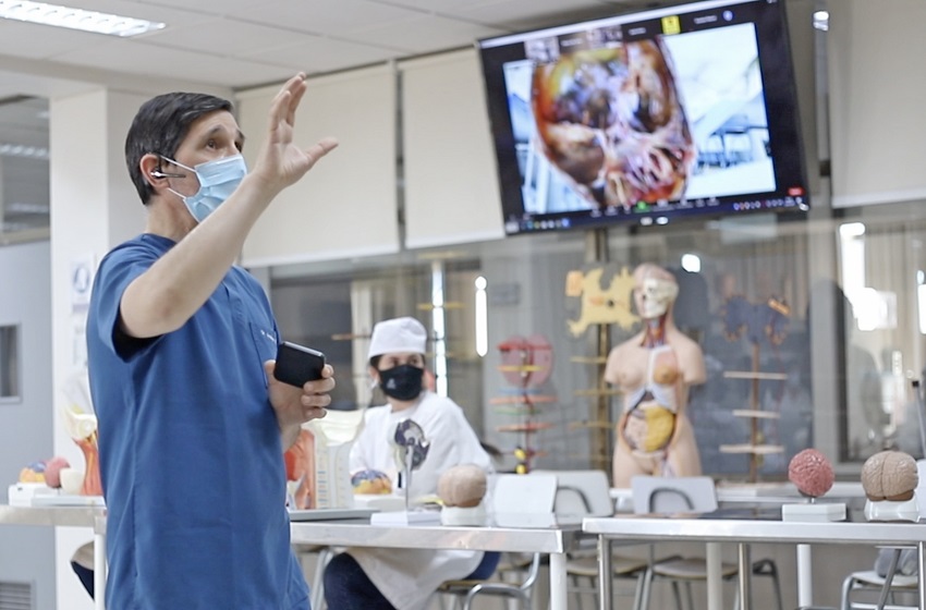 Con el 100% de sus carreras acreditadas en Salud, la U. Mayor consolida su excelencia en Temuco