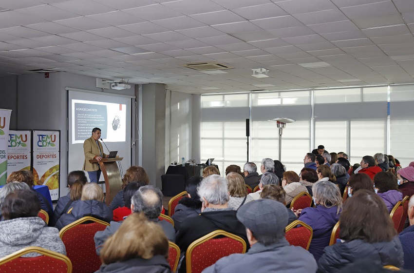 Presentan resultados de pesquisa de sarcopenia en ocho centros comunitarios de Temuco