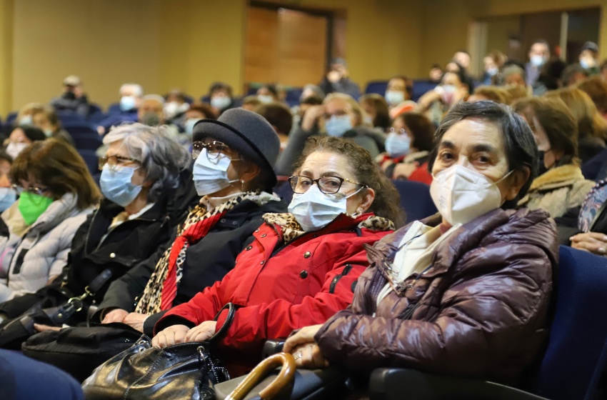 Más del 40 por ciento de personas mayores de Temuco presenta algún grado de sarcopenia