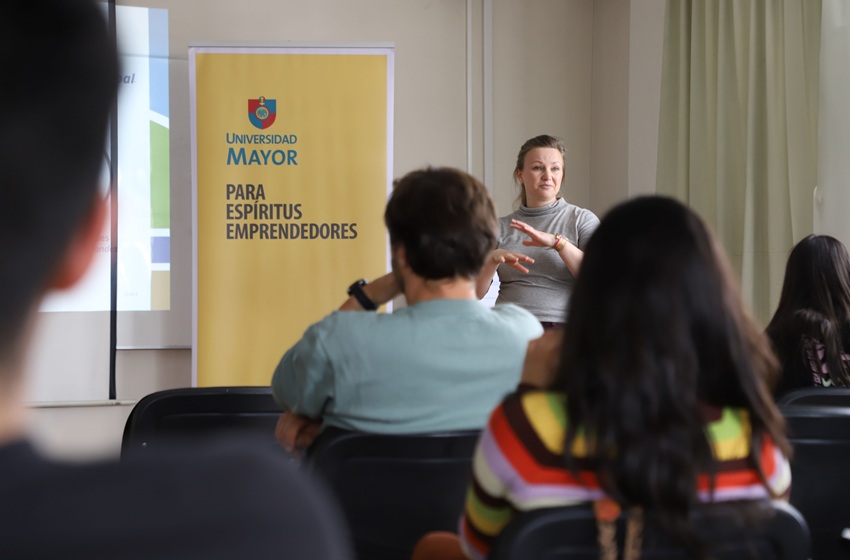 Académica de la Universidad de Heidelberg dio inicio al Ciclo de Seminarios CReAM
