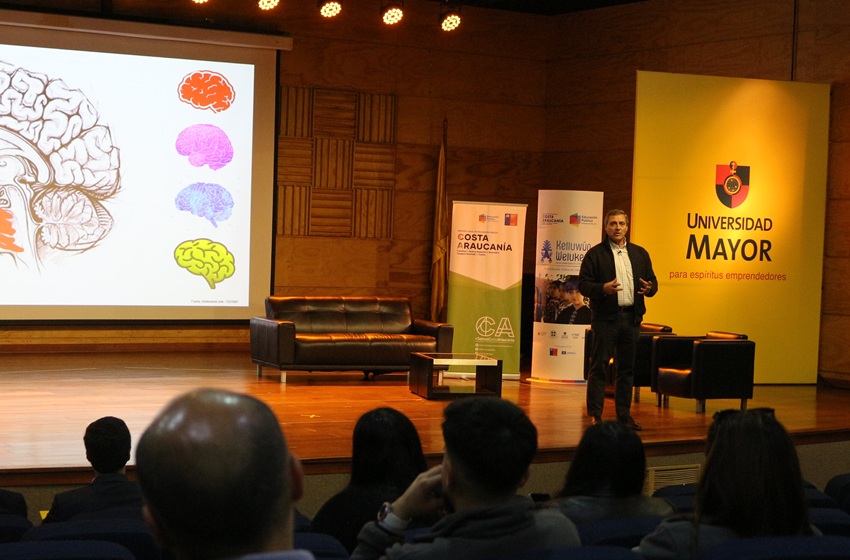 Entregan claves sobre fortalecimiento de competencias socioemocionales en ambientes diversos