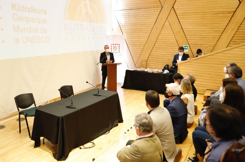 Gobierno Regional y U. Mayor realizaron Simposio de Geoparque y Geoturismo en Chile