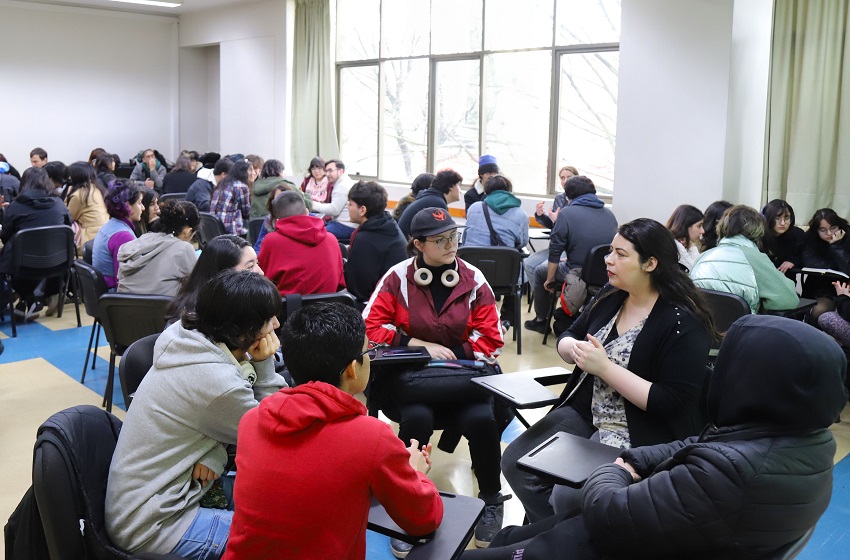 Estudiantes de Animación Digital participaron en los primeros Encuentros Rápidos con la Investigación
