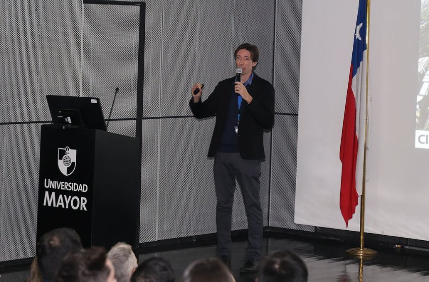Odontología UM y Sociedad de Periodoncia de Chile inauguran primer encuentro nacional “PeriodRed Te Conecta 2026”