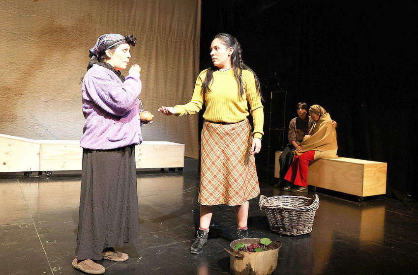 Proyecto Teatros Universitarios de la U. Mayor dio vida a clásico de Isidora Aguirre