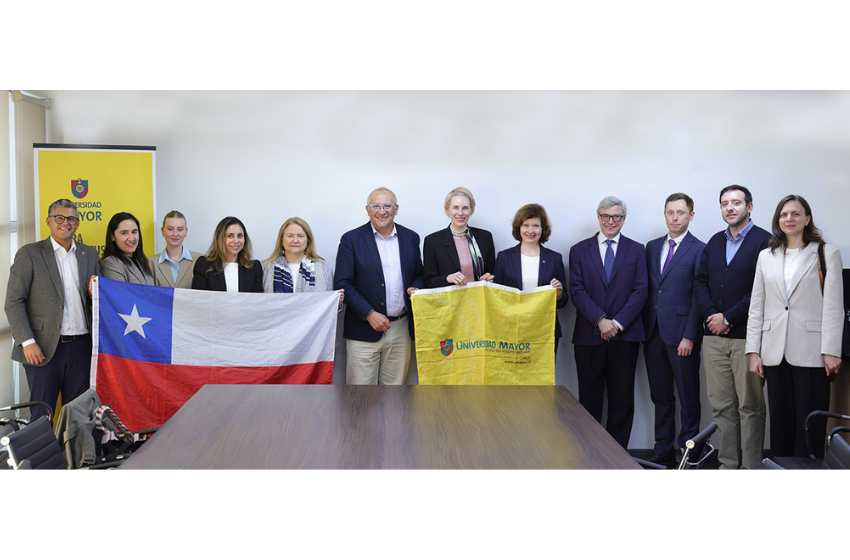 Delegación rusa de la HSE University visitó la U. Mayor para iniciar un trabajo en conjunto