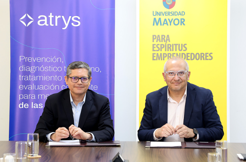 U. Mayor y Atrys Chile firman convenio para introducir más tecnología en la formación en salud