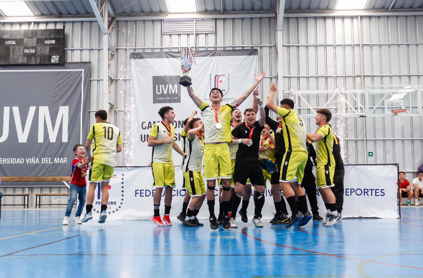 Selección de Futsal U. Mayor ganó el torneo nacional universitario