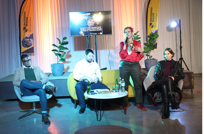 Más de 300 personas participaron en la primera “Noche Nerd” U. Mayor