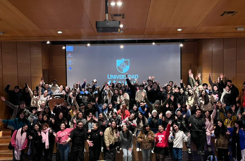 135 estudiantes se capacitaron para ser monitores del proceso de Admisión 2025